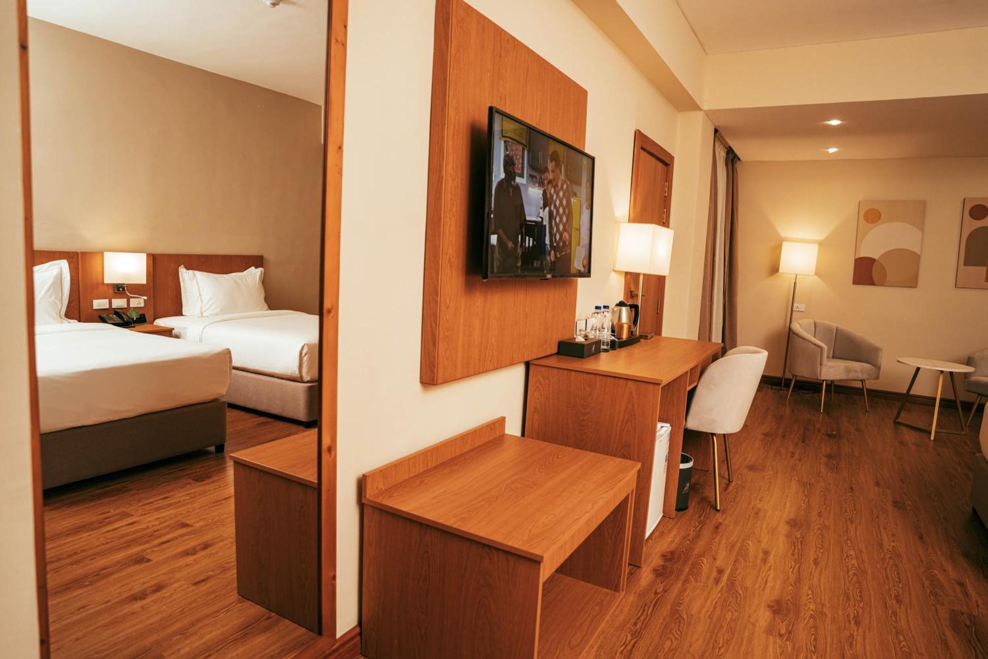 Aya Addis Hotel Exterior photo